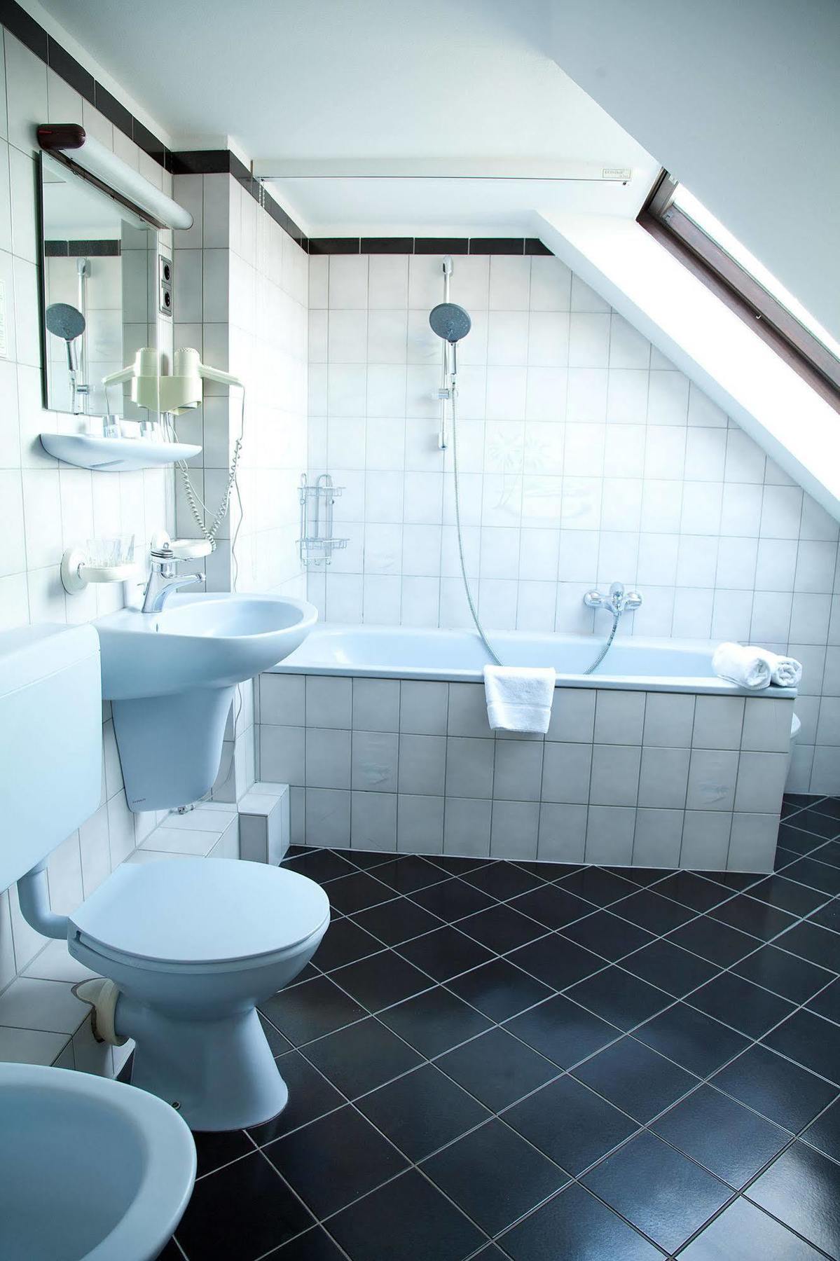 Hotel Engelbert Düsseldorf Zewnętrze zdjęcie